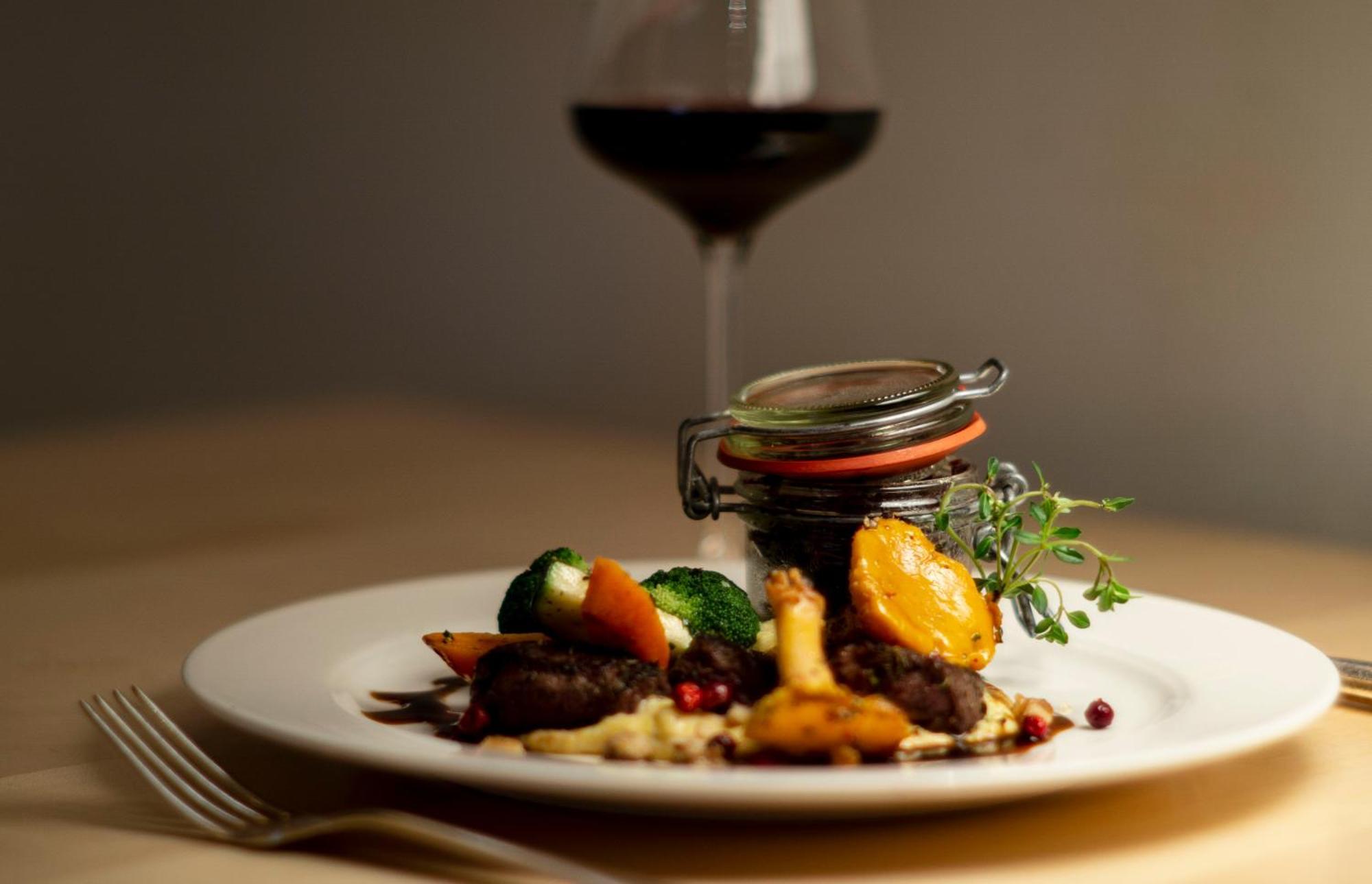 Hotel Goldener Adler - Im Sommer Silvretta Card Premium Inkludiert Ισγκλ Εξωτερικό φωτογραφία