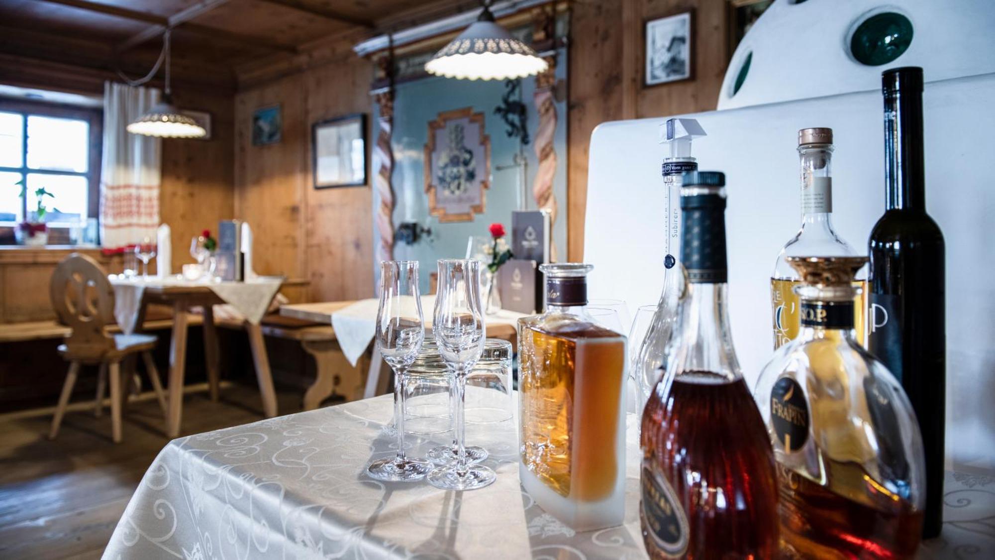 Hotel Goldener Adler - Im Sommer Silvretta Card Premium Inkludiert Ισγκλ Εξωτερικό φωτογραφία