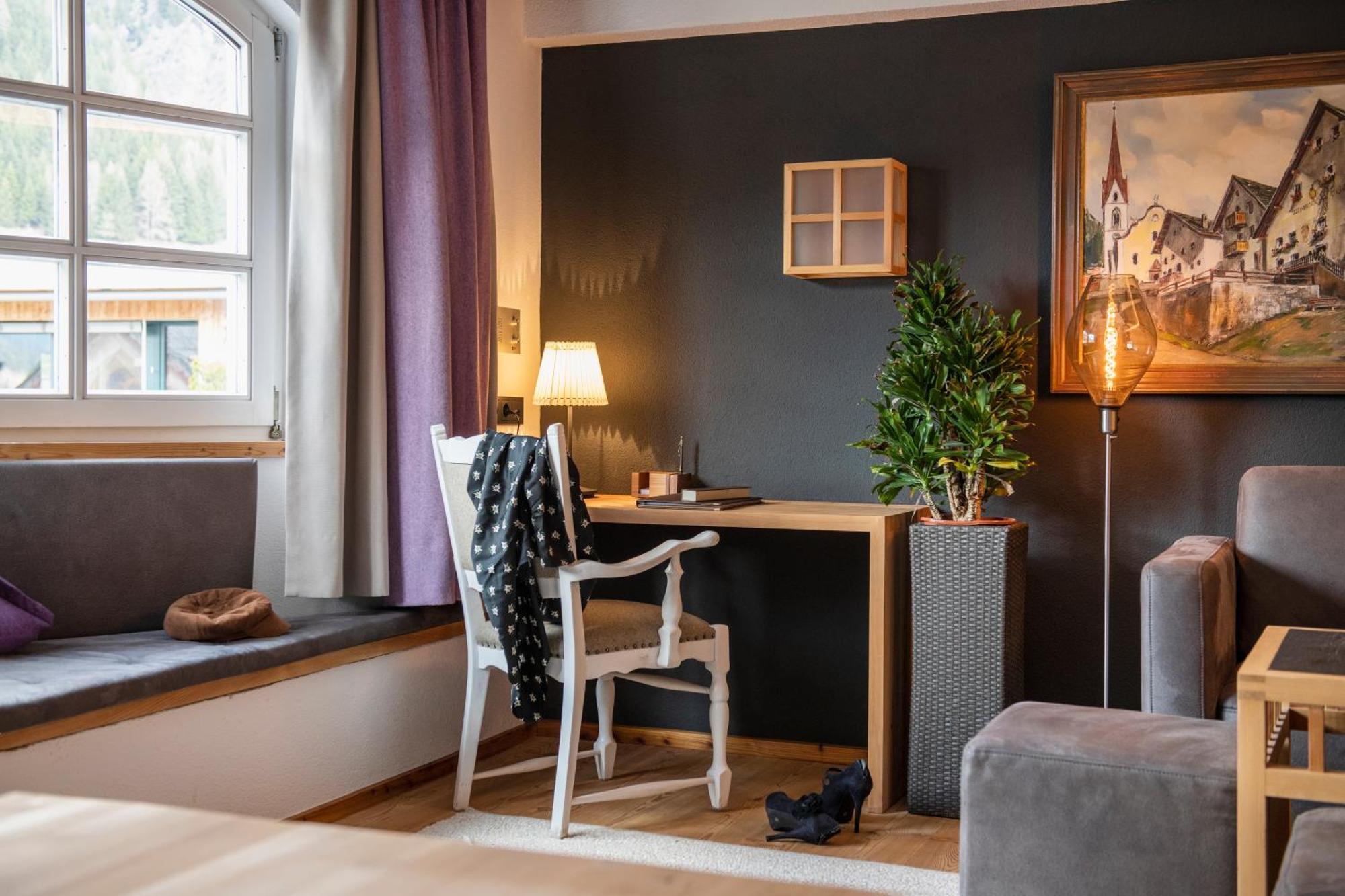Hotel Goldener Adler - Im Sommer Silvretta Card Premium Inkludiert Ισγκλ Εξωτερικό φωτογραφία