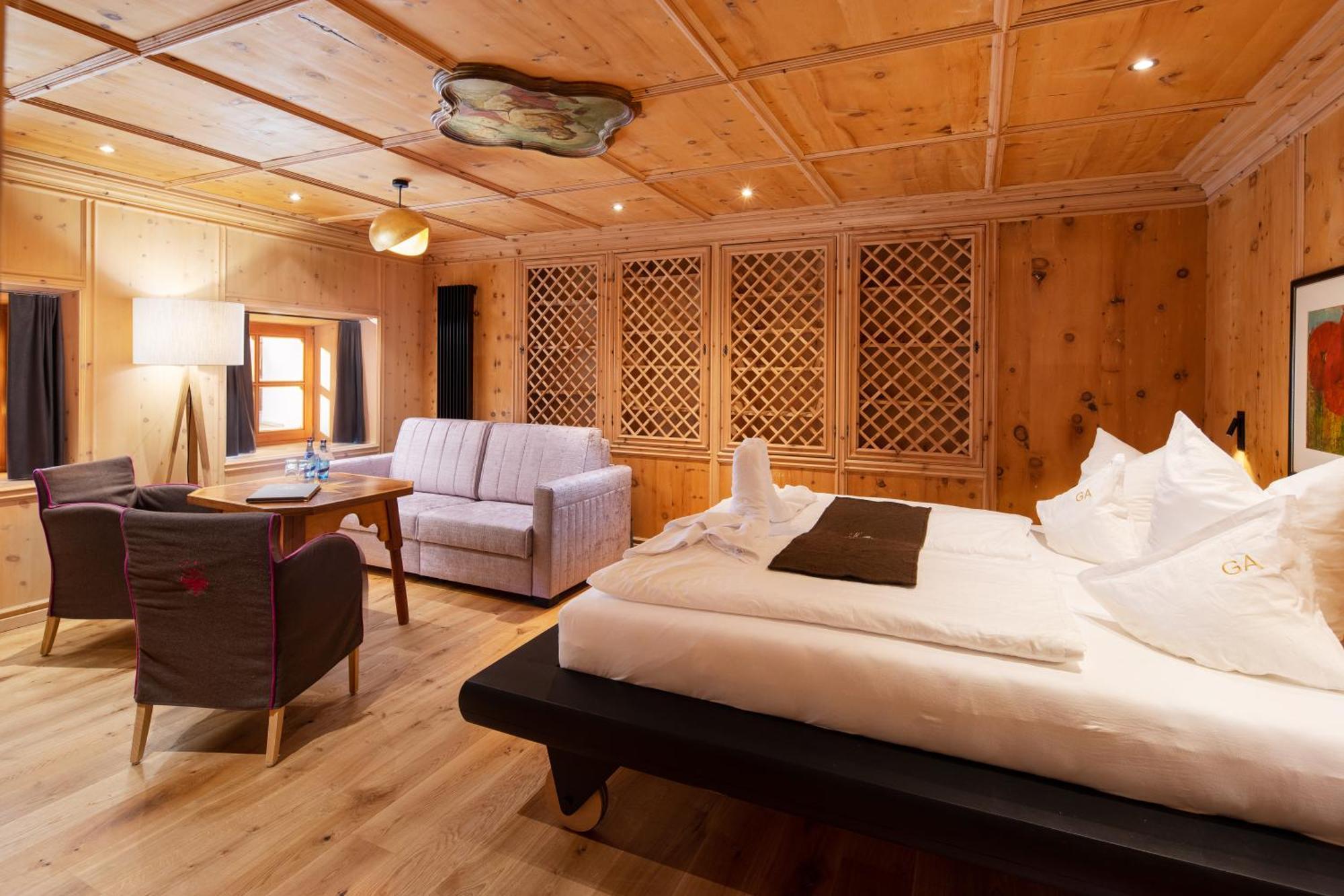 Hotel Goldener Adler - Im Sommer Silvretta Card Premium Inkludiert Ισγκλ Εξωτερικό φωτογραφία
