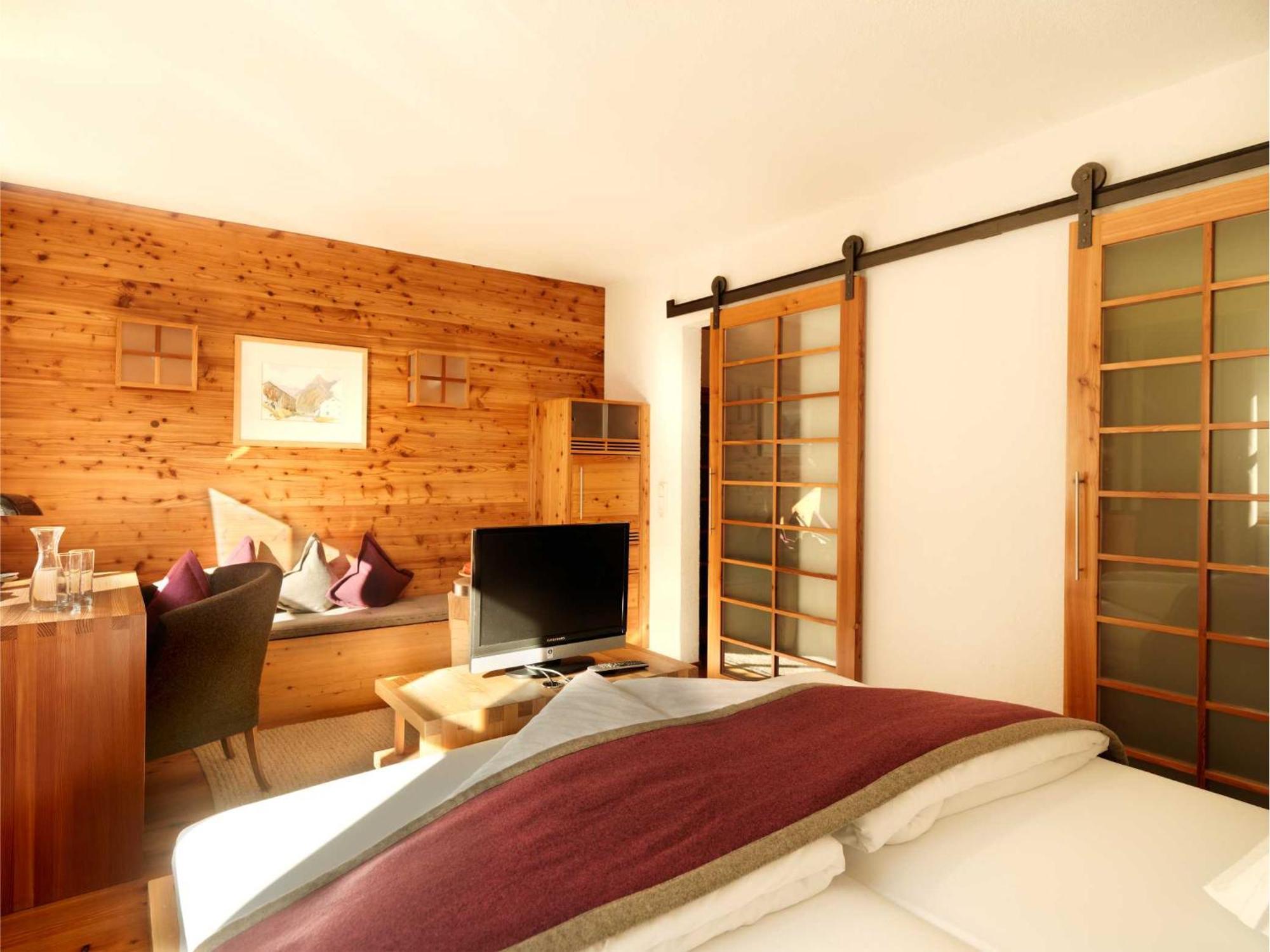 Hotel Goldener Adler - Im Sommer Silvretta Card Premium Inkludiert Ισγκλ Εξωτερικό φωτογραφία
