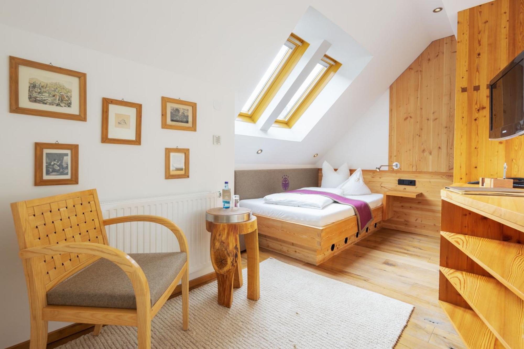Hotel Goldener Adler - Im Sommer Silvretta Card Premium Inkludiert Ισγκλ Εξωτερικό φωτογραφία